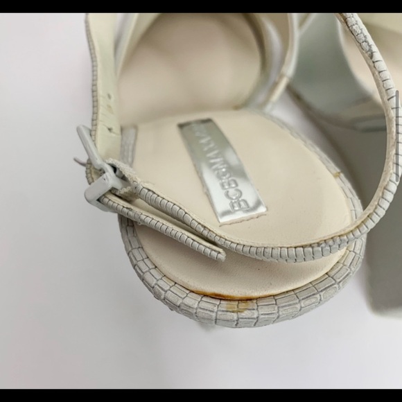 BCBGMAXAZRIA / Lister textured leather Wedge Pump - Picture 5 of 5